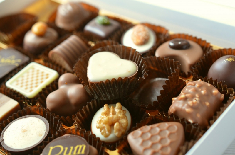 confiserie-SAORGE-min_chocolates_food_candy_calories_nibble_chocolate_heart-782043